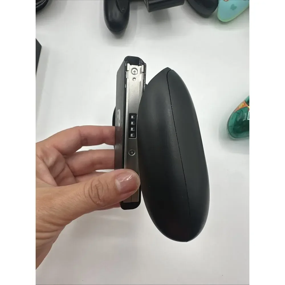 Nintendo Switch Joy-Con Charging Grip OEM Black HAC-011